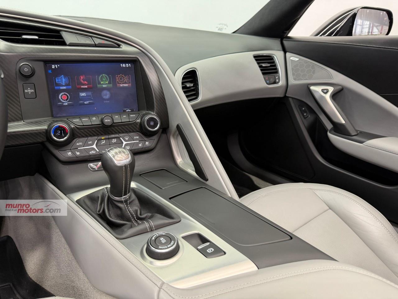 2015 Chevrolet Corvette 2dr Stingray Z51 Cpe w/3LT Photo
