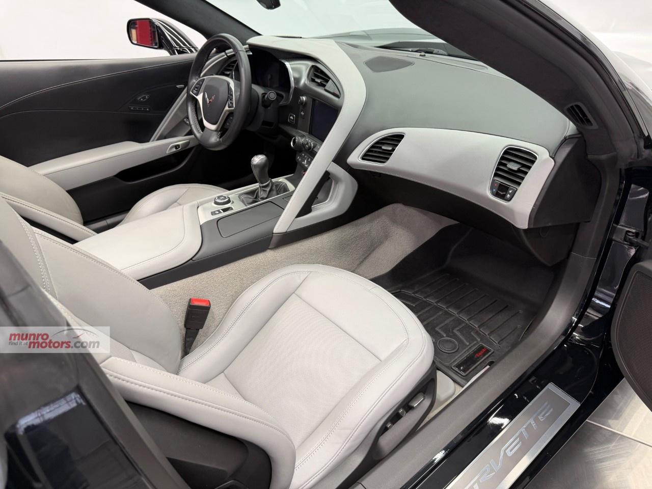 2015 Chevrolet Corvette 2dr Stingray Z51 Cpe w/3LT Photo