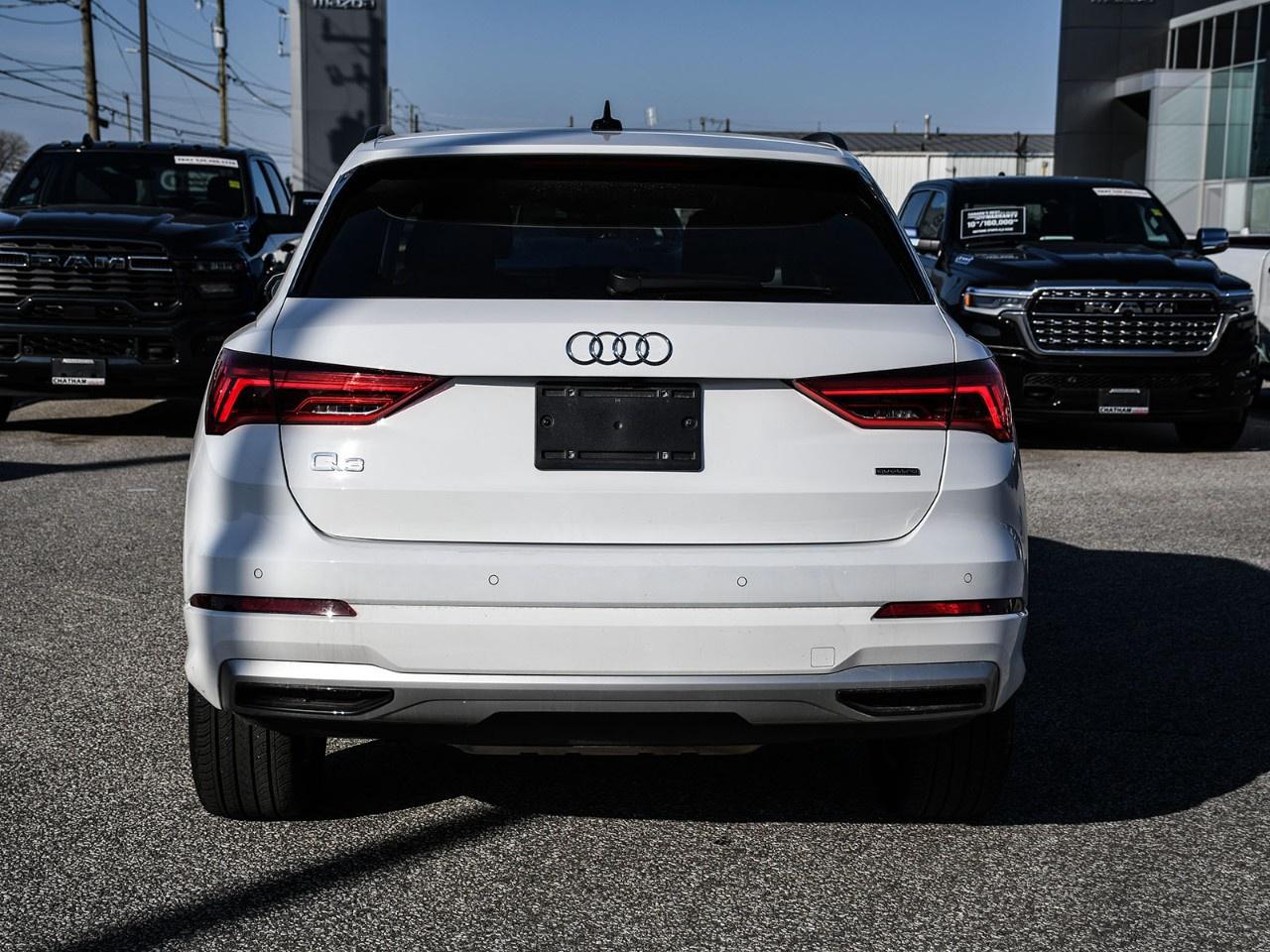 2025 Audi Q3 40 TFSI quattro Photo2