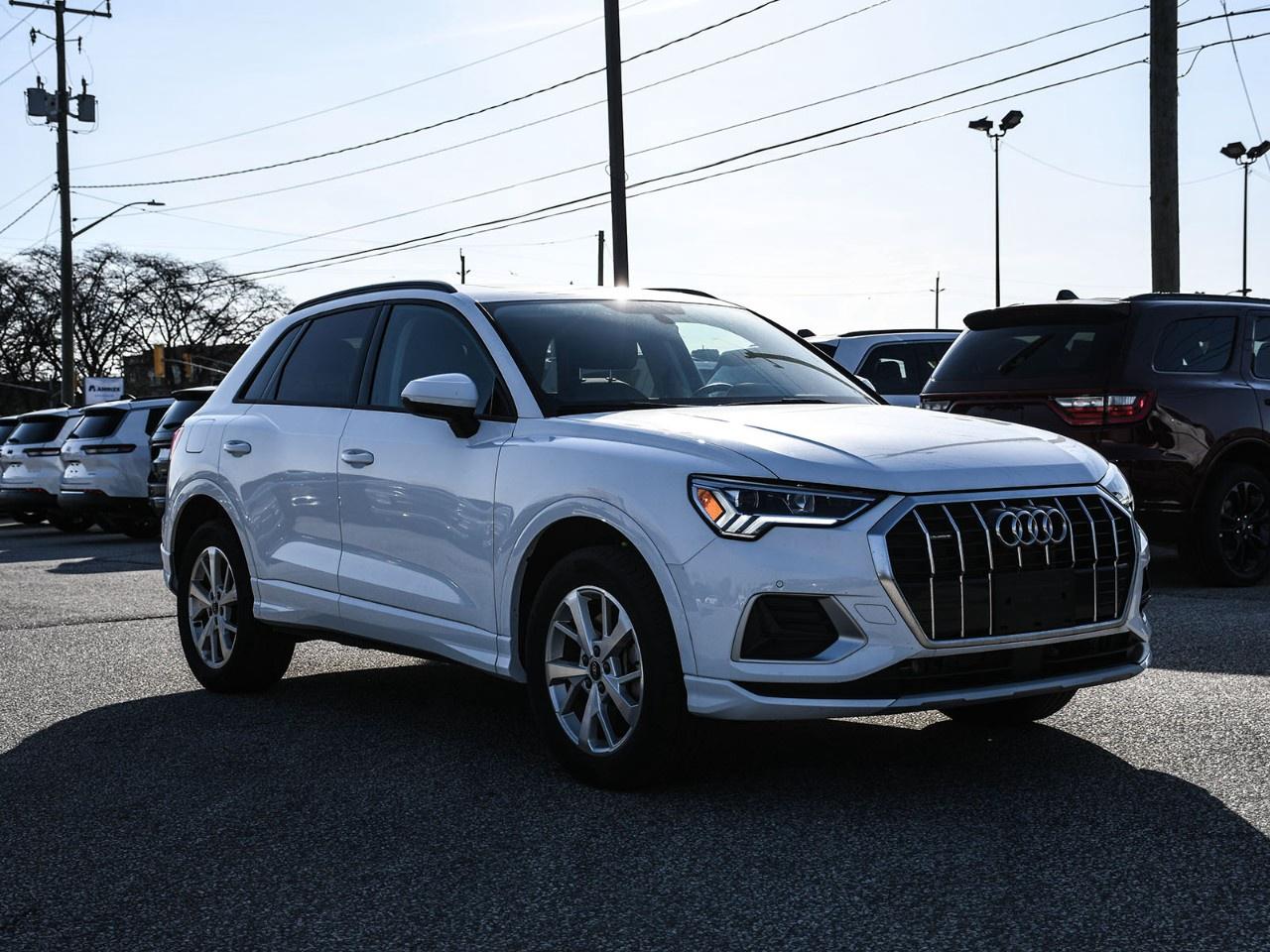 2025 Audi Q3 40 TFSI quattro Photo4