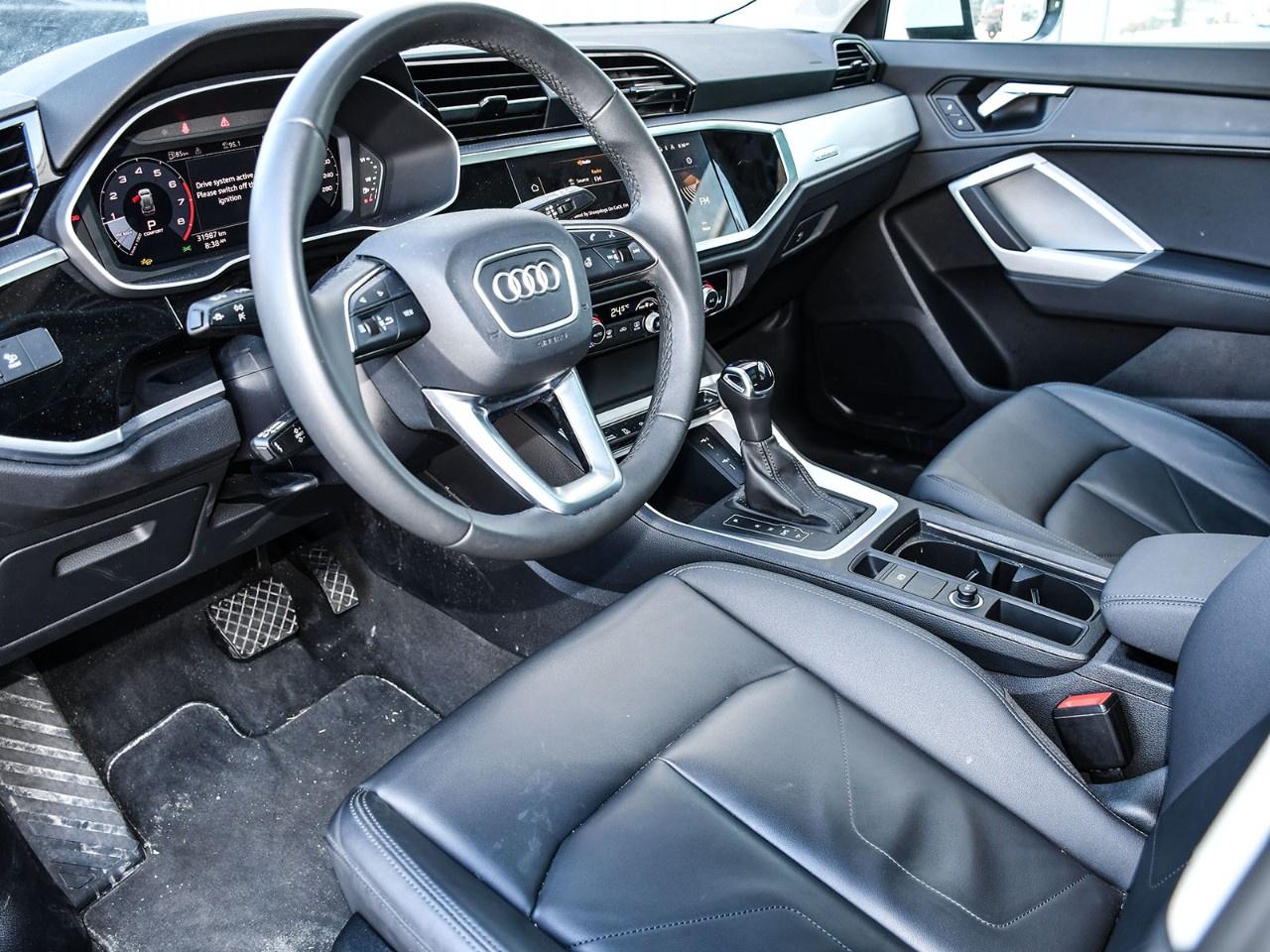 2025 Audi Q3 40 TFSI quattro Photo