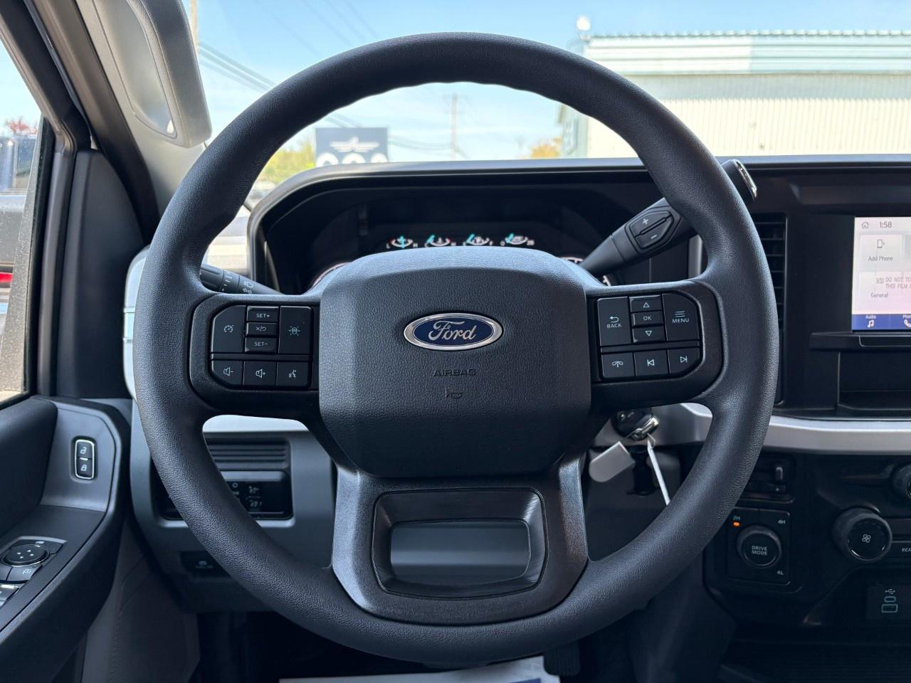 2026 Ford F-550 Super Duty DRW XL 4WD Crew Cab 203" WB 84" CA Photo