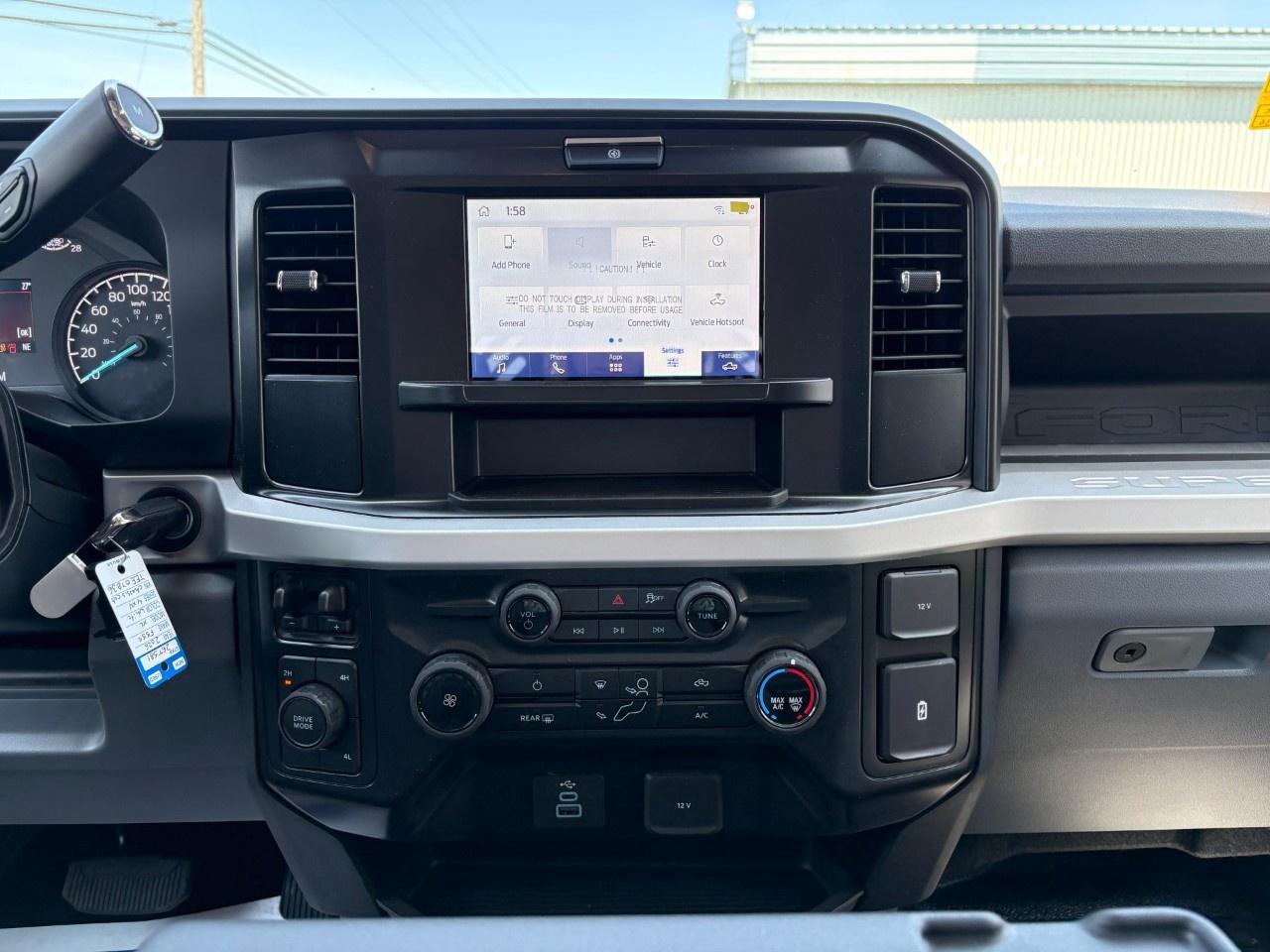 2026 Ford F-550 Super Duty DRW XL 4WD Crew Cab 203" WB 84" CA Photo