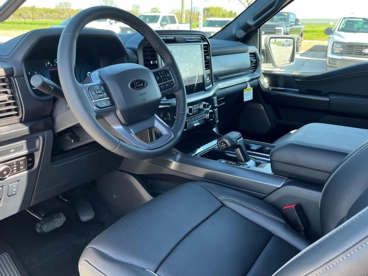 2026 Ford F-150 Lariat Photo