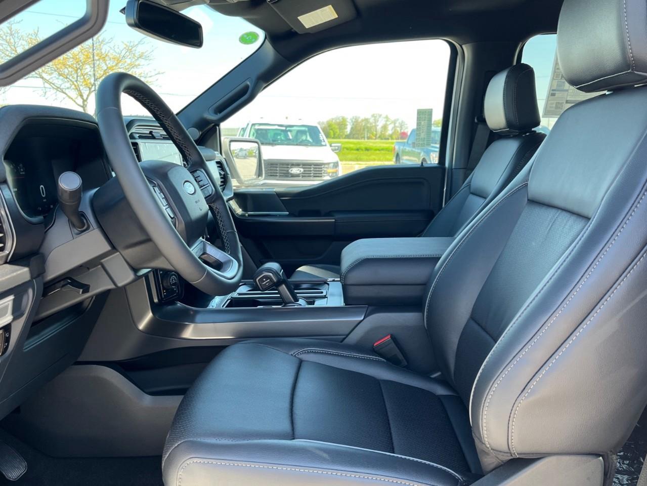 2026 Ford F-150 Lariat Photo