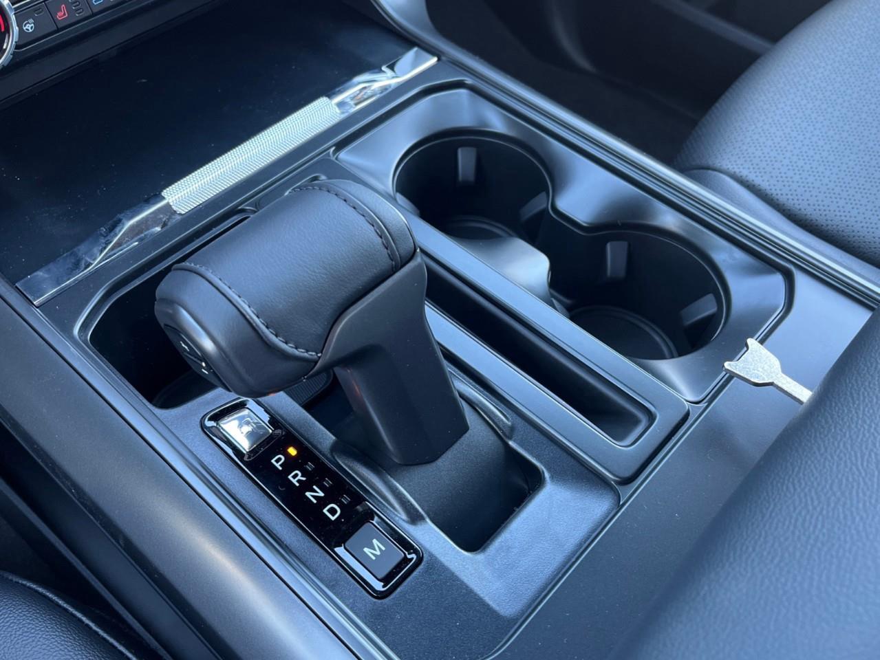 2026 Ford F-150 Lariat Photo