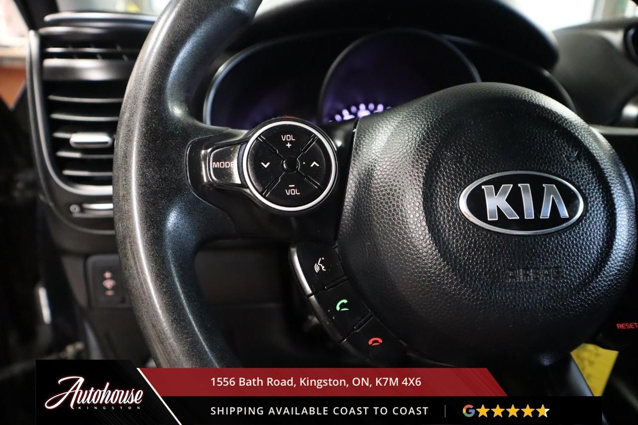 2019 Kia Soul LX REARVIEW CAMERA - CLEAN CARFAX Photo