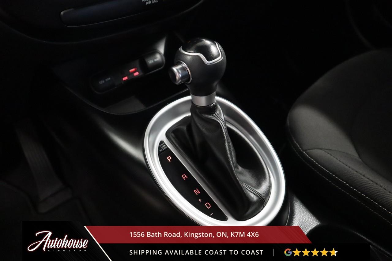 2019 Kia Soul LX REARVIEW CAMERA - CLEAN CARFAX Photo