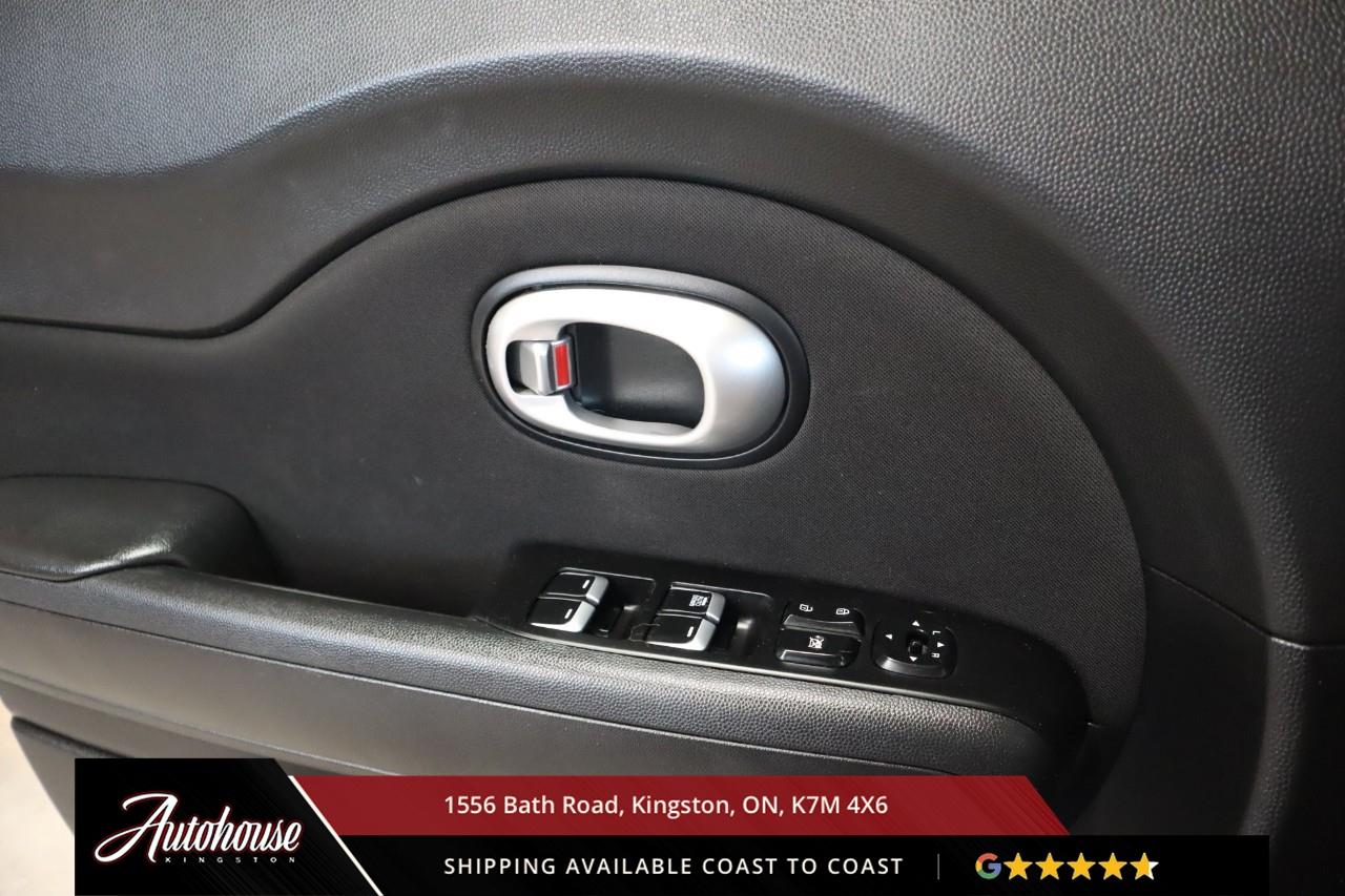 2019 Kia Soul LX REARVIEW CAMERA - CLEAN CARFAX Photo