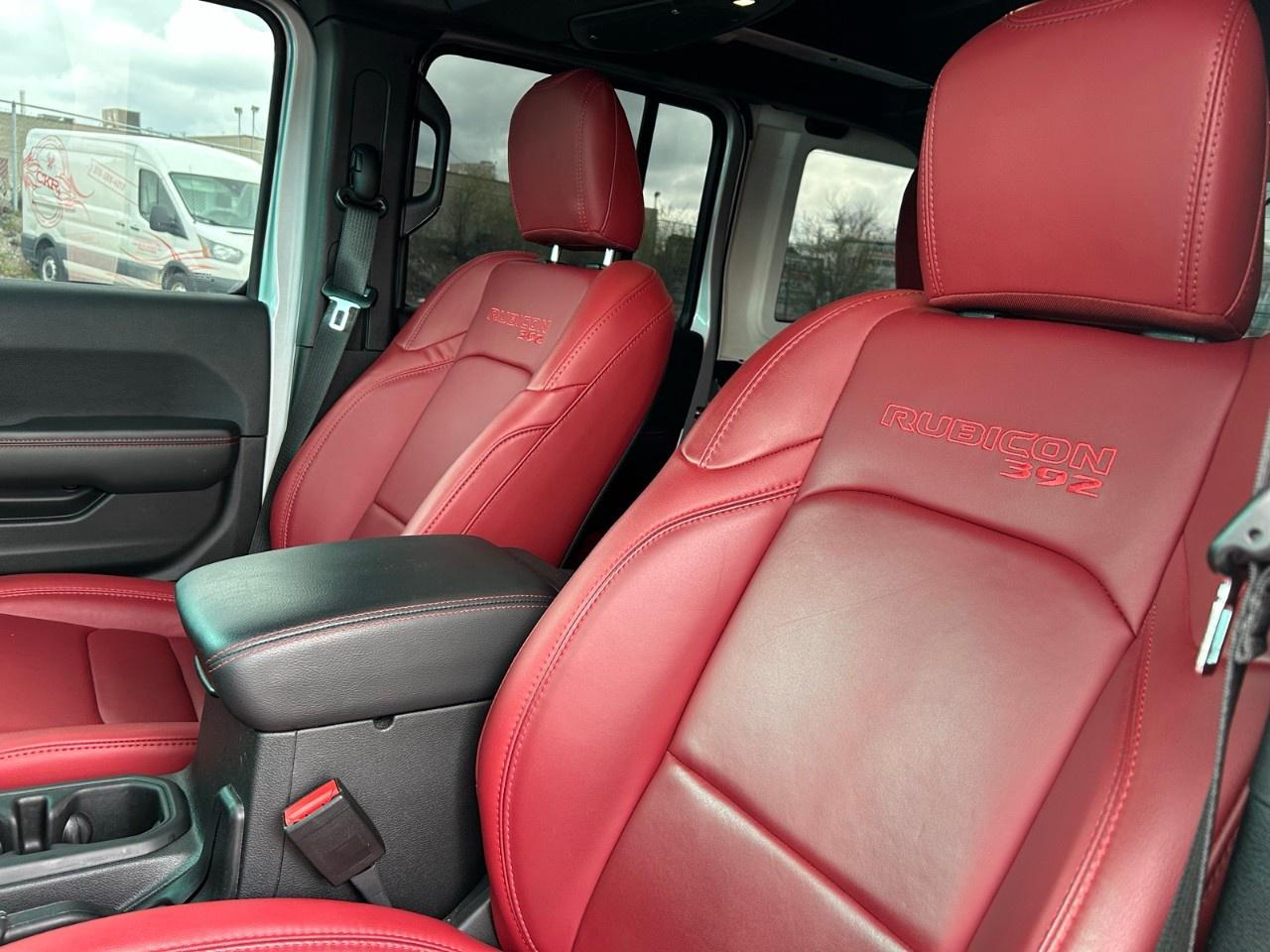 14032200