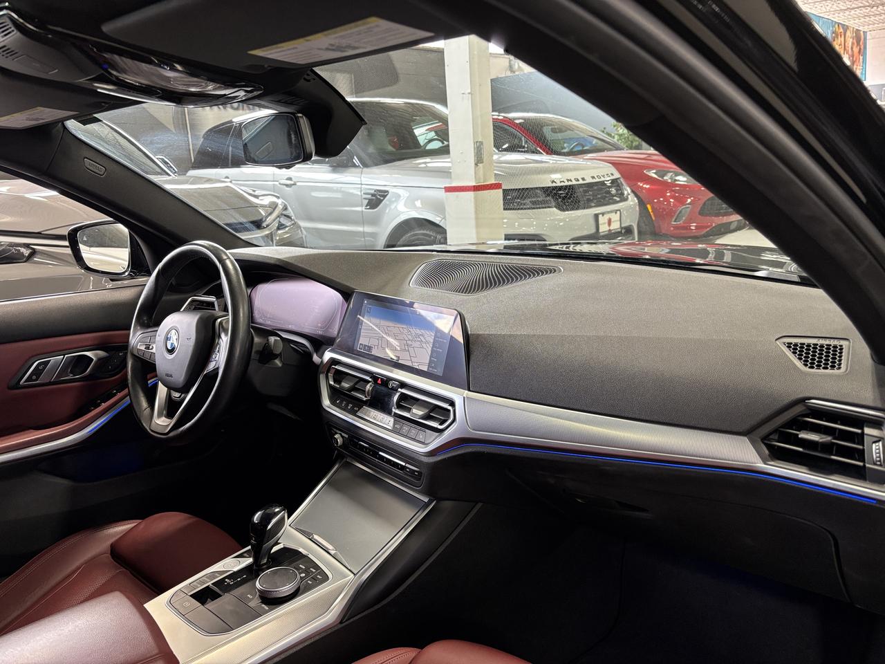 2022 BMW 3 Series 330i xDrive|AWD|NAV|SUNROOF|REDLEATHER|AMBIENT|+++ Photo