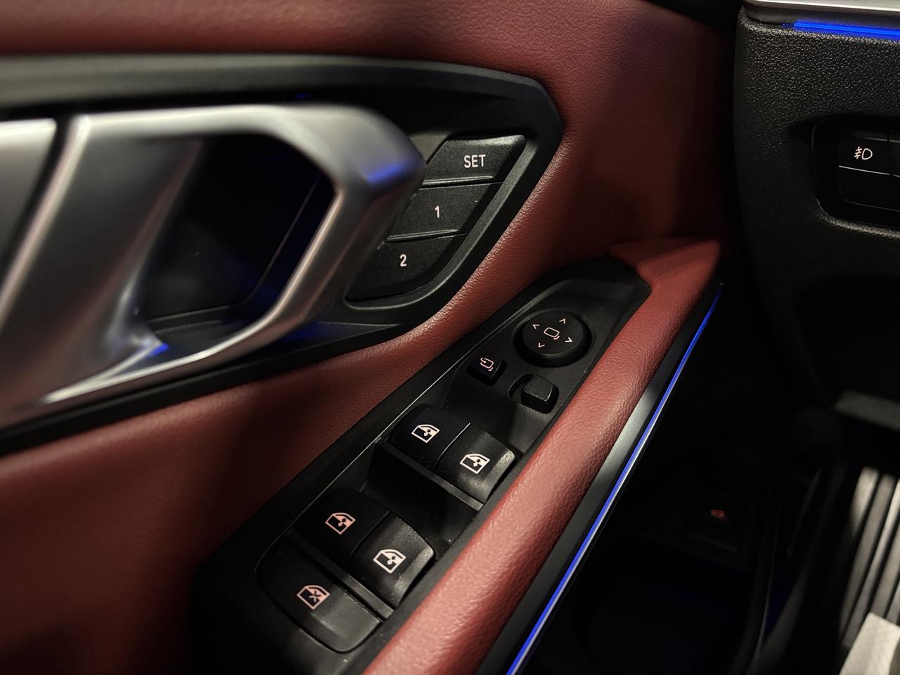 2022 BMW 3 Series 330i xDrive|AWD|NAV|SUNROOF|REDLEATHER|AMBIENT|+++ Photo