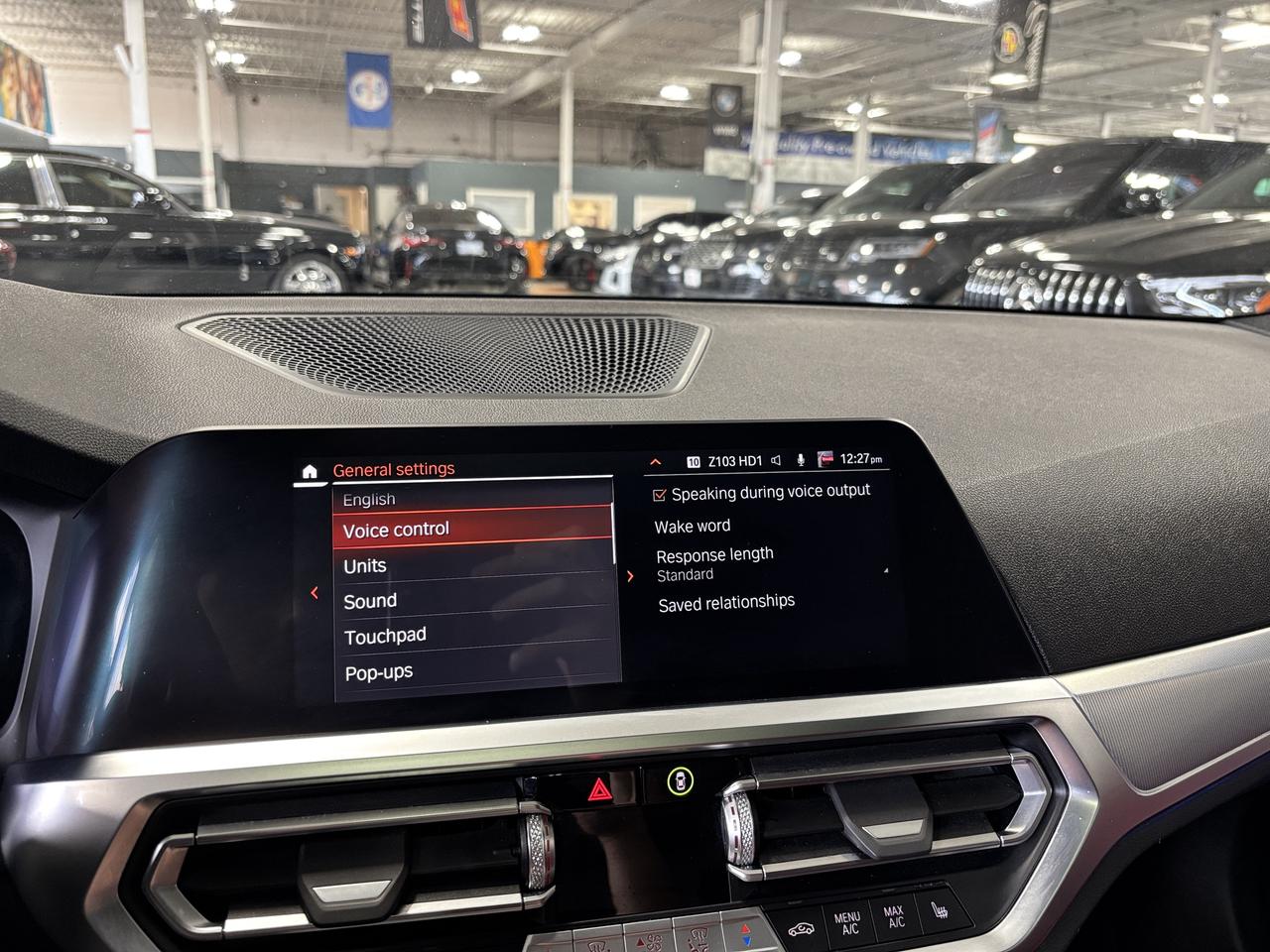 2022 BMW 3 Series 330i xDrive|AWD|NAV|SUNROOF|REDLEATHER|AMBIENT|+++ Photo
