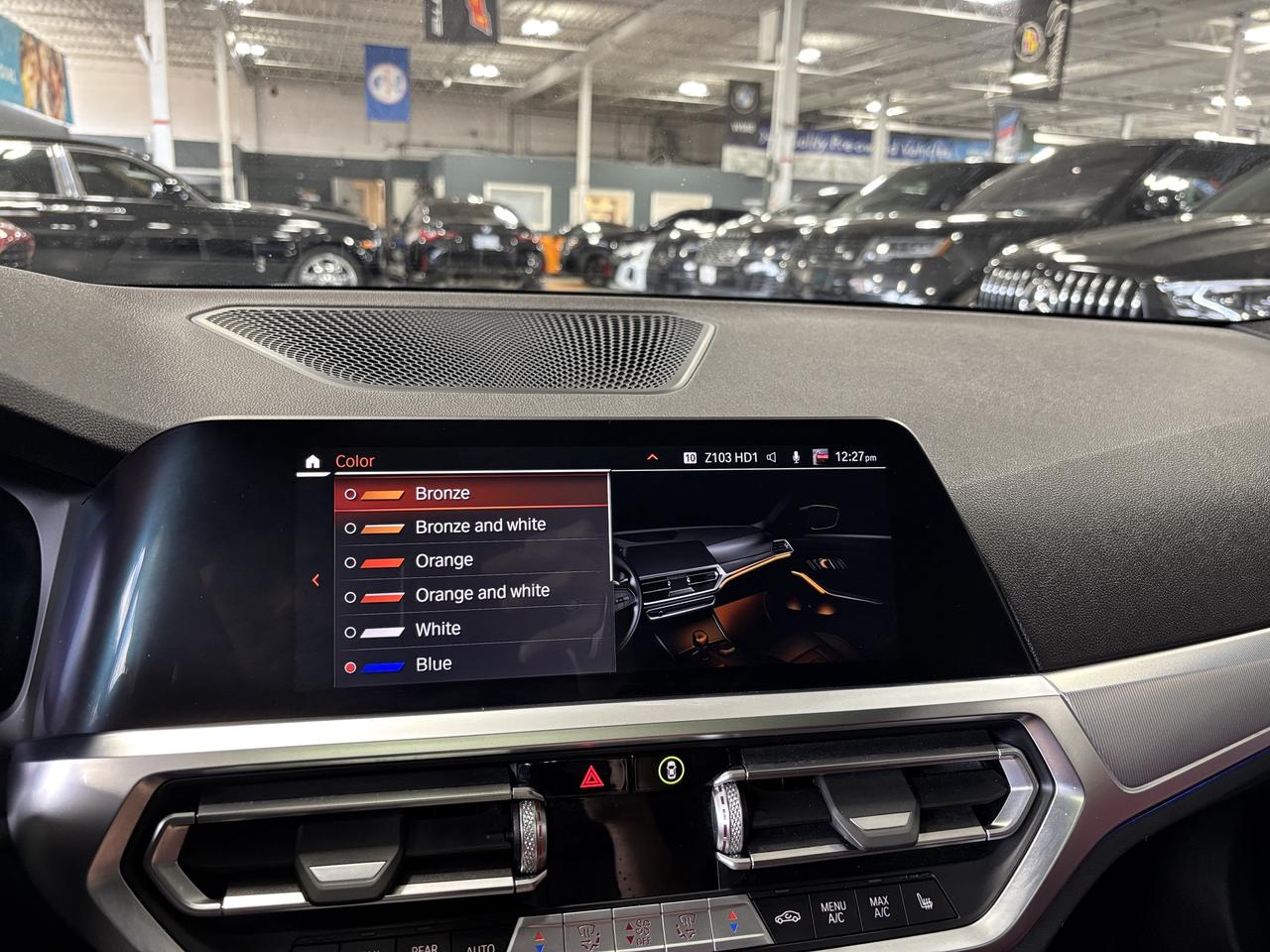 2022 BMW 3 Series 330i xDrive|AWD|NAV|SUNROOF|REDLEATHER|AMBIENT|+++ Photo