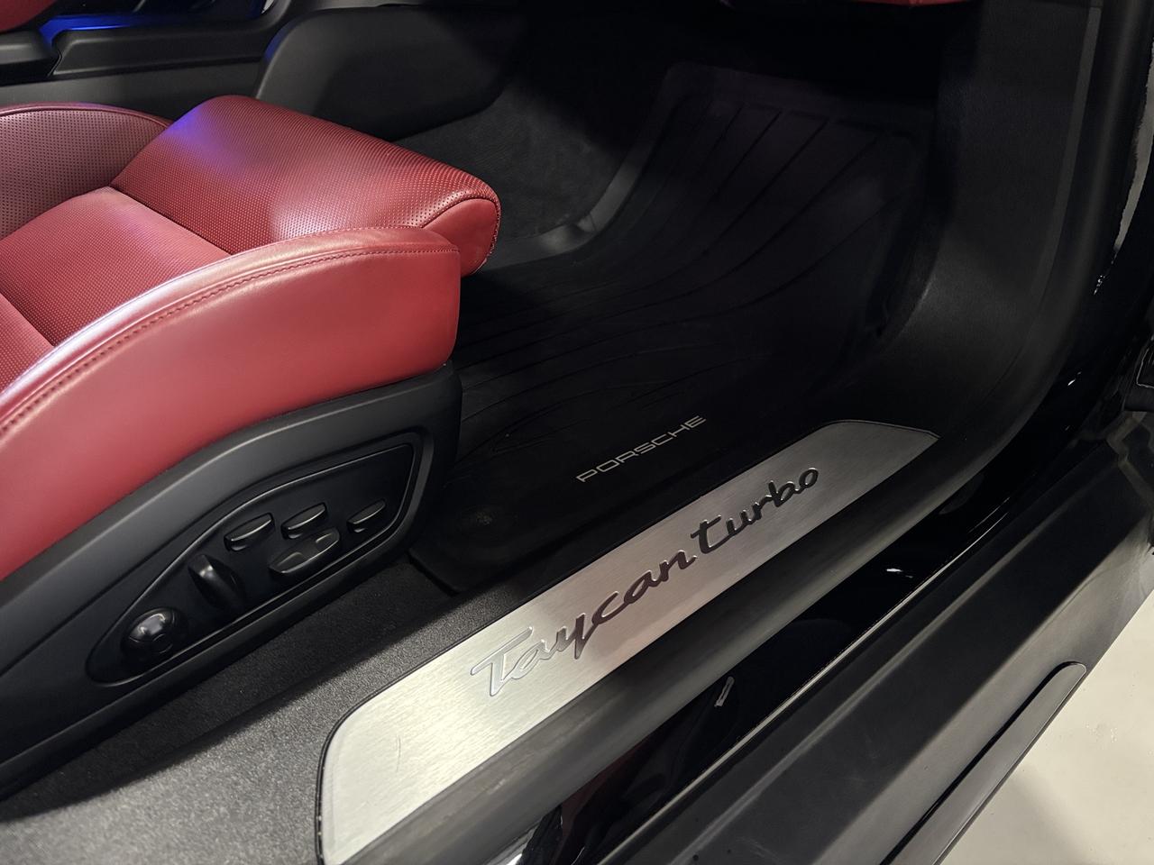 2020 Porsche Taycan Turbo|PERFORMANCEPKG|PREMIUMPKG|PASSENGERDISPLAY|+ Photo
