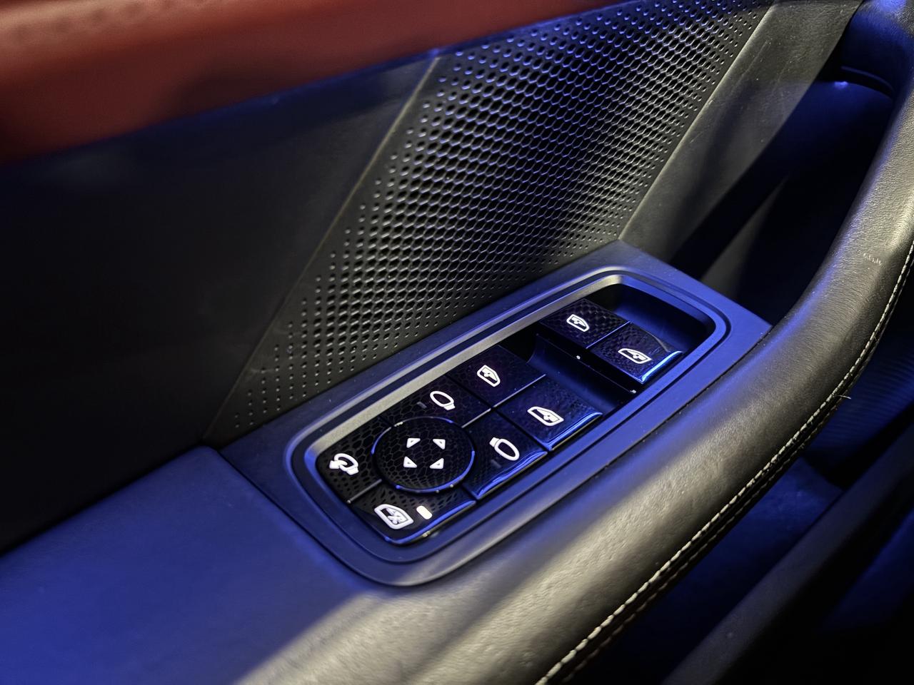 2020 Porsche Taycan Turbo|PERFORMANCEPKG|PREMIUMPKG|PASSENGERDISPLAY|+ Photo