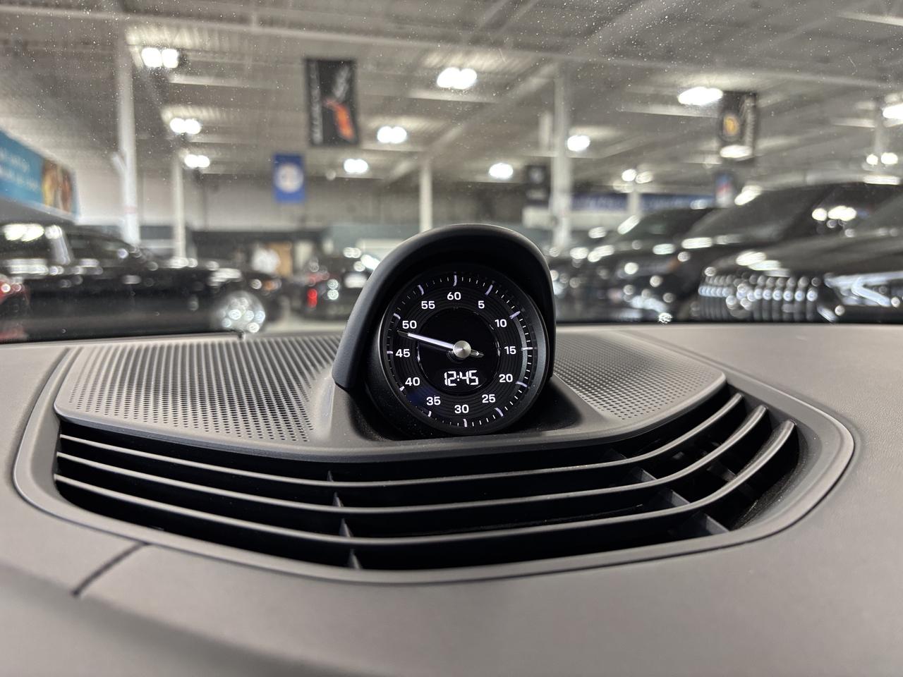 2020 Porsche Taycan Turbo|PERFORMANCEPKG|PREMIUMPKG|PASSENGERDISPLAY|+ Photo