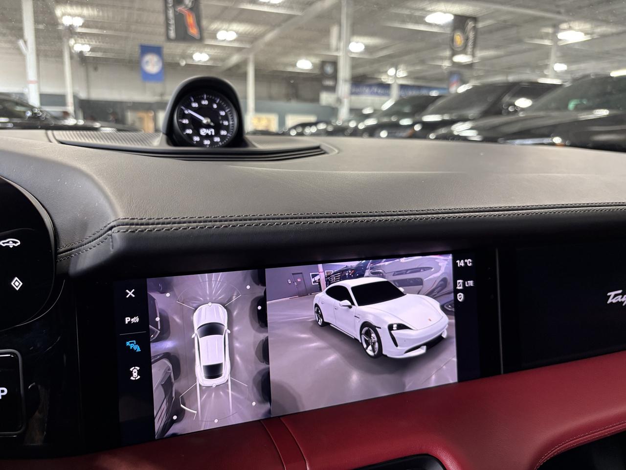 2020 Porsche Taycan Turbo|PERFORMANCEPKG|PREMIUMPKG|PASSENGERDISPLAY|+ Photo
