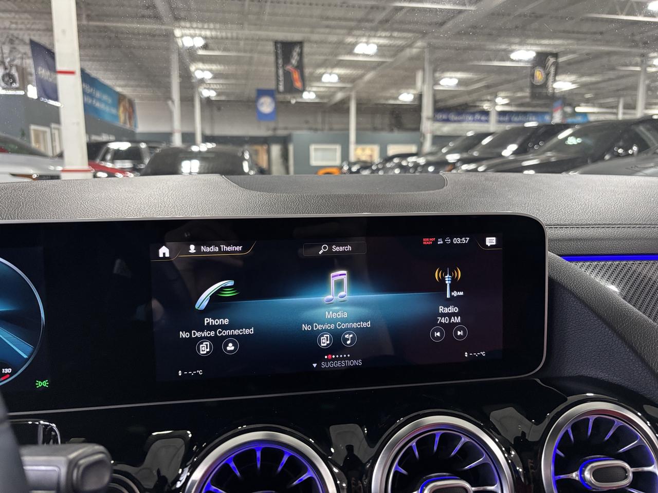 2021 Mercedes-Benz GLA GLA250|4MATIC|AMGPKG|REDLEATHER|CARBON|AMBIENT|LED Photo