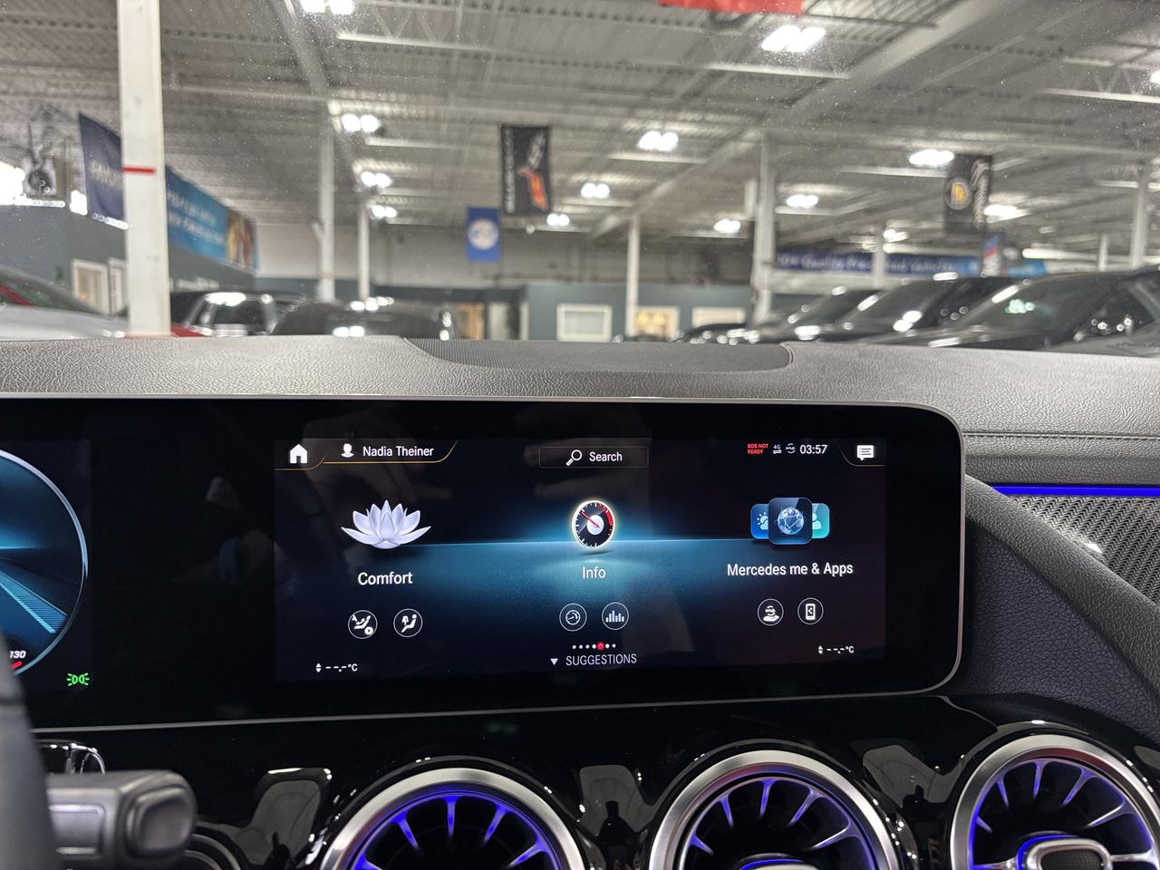 2021 Mercedes-Benz GLA GLA250|4MATIC|AMGPKG|REDLEATHER|CARBON|AMBIENT|LED Photo