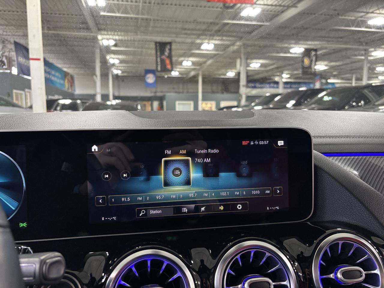 2021 Mercedes-Benz GLA GLA250|4MATIC|AMGPKG|REDLEATHER|CARBON|AMBIENT|LED Photo