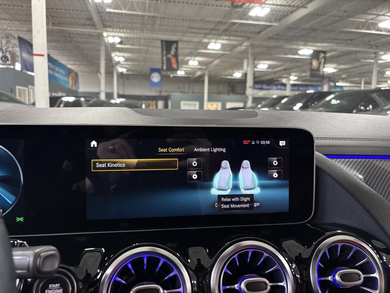 2021 Mercedes-Benz GLA GLA250|4MATIC|AMGPKG|REDLEATHER|CARBON|AMBIENT|LED Photo