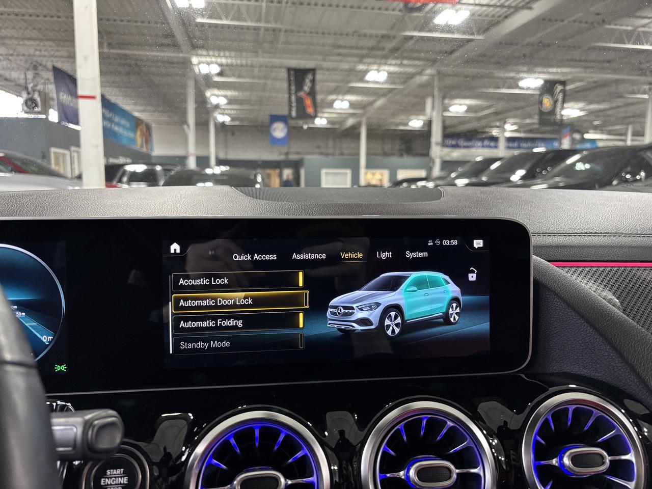 2021 Mercedes-Benz GLA GLA250|4MATIC|AMGPKG|REDLEATHER|CARBON|AMBIENT|LED Photo