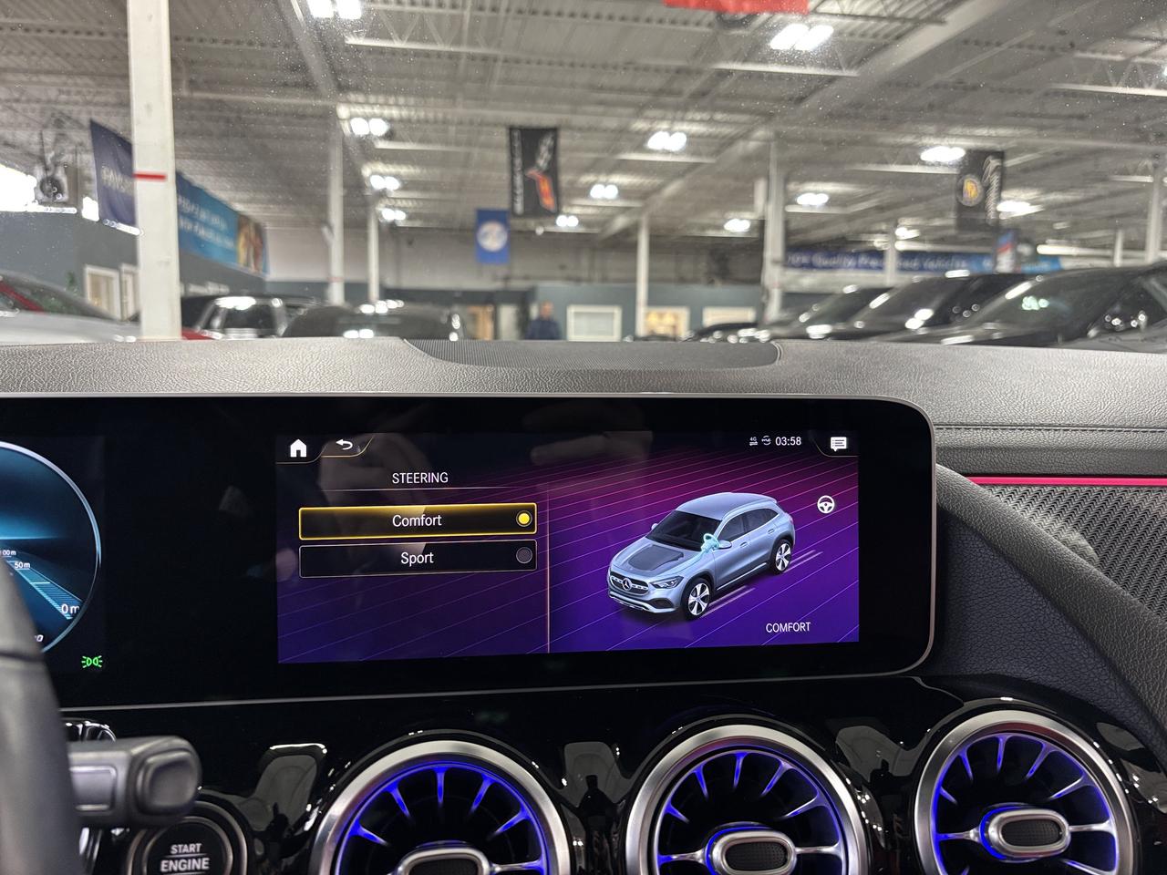 2021 Mercedes-Benz GLA GLA250|4MATIC|AMGPKG|REDLEATHER|CARBON|AMBIENT|LED Photo