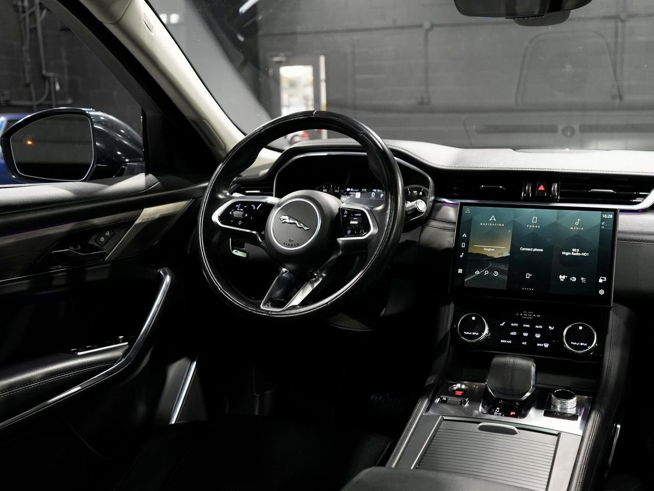 2021 Jaguar F-PACE P250 S Auto|PANO|360 CAM|MERIDIAN|DRIVE ASSIST Photo