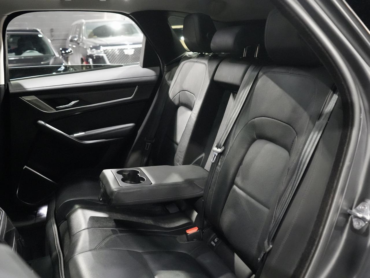 2021 Jaguar F-PACE P250 S Auto|PANO|360 CAM|MERIDIAN|DRIVE ASSIST Photo