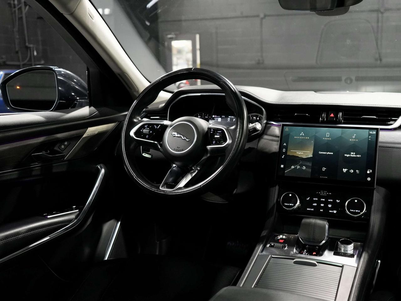 2021 Jaguar F-PACE P250 S Auto|PANO|360 CAM|MERIDIAN|DRIVE ASSIST Photo