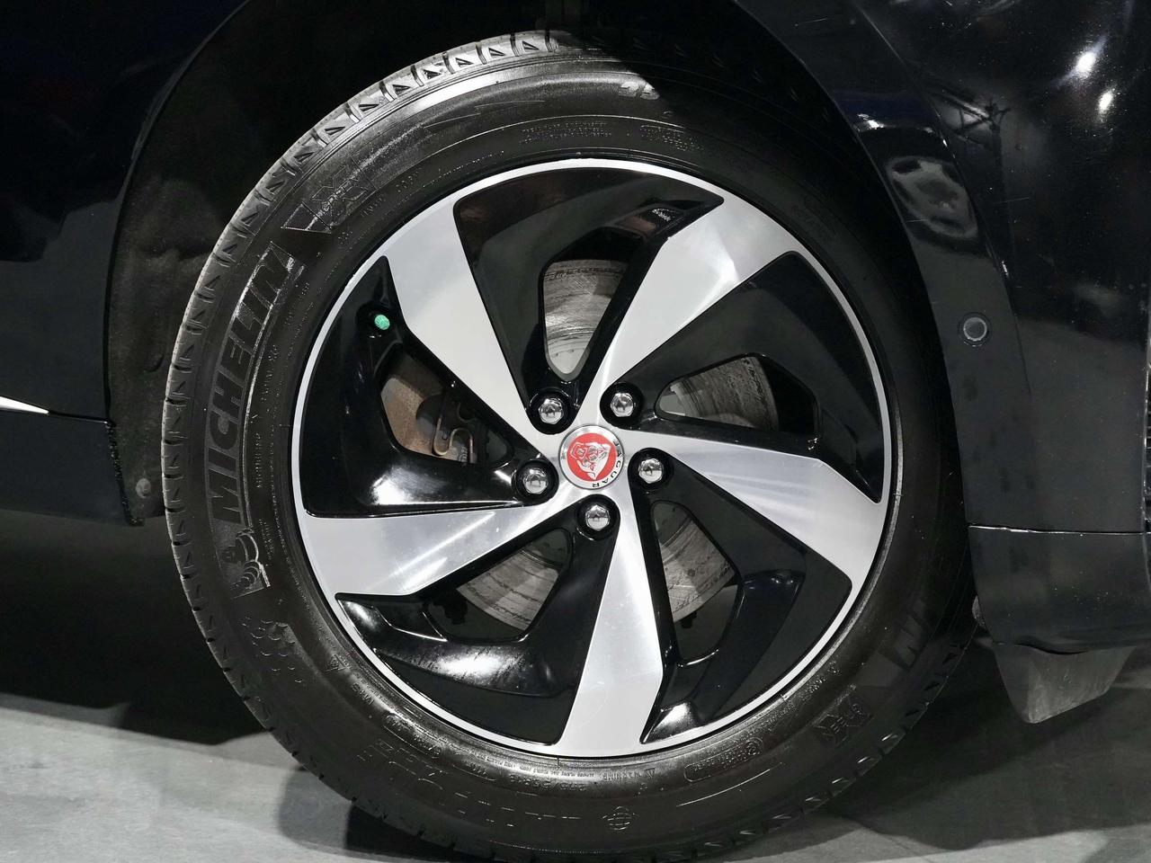 2021 Jaguar F-PACE P250 S Auto|PANO|360 CAM|MERIDIAN|DRIVE ASSIST Photo