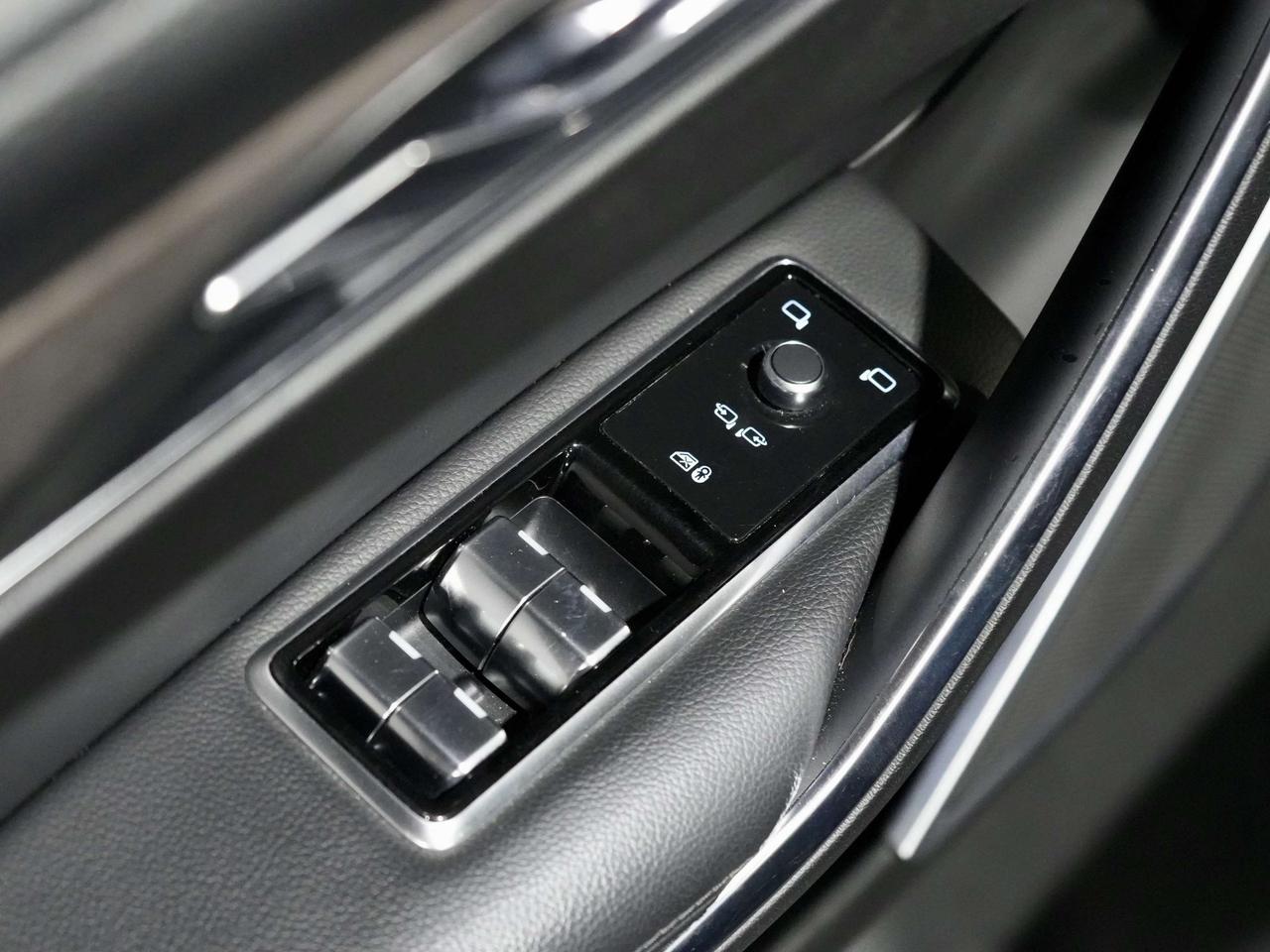 2021 Jaguar F-PACE P250 S Auto|PANO|360 CAM|MERIDIAN|DRIVE ASSIST Photo