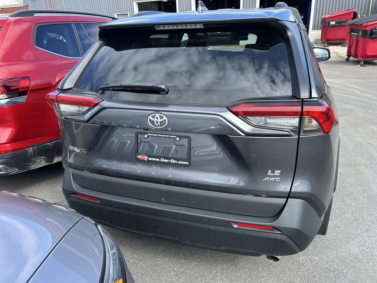 2021 Toyota RAV4 AWD | ONLY 40,000KMS! | HTD SEATS | CARPLAY | A/C Photo