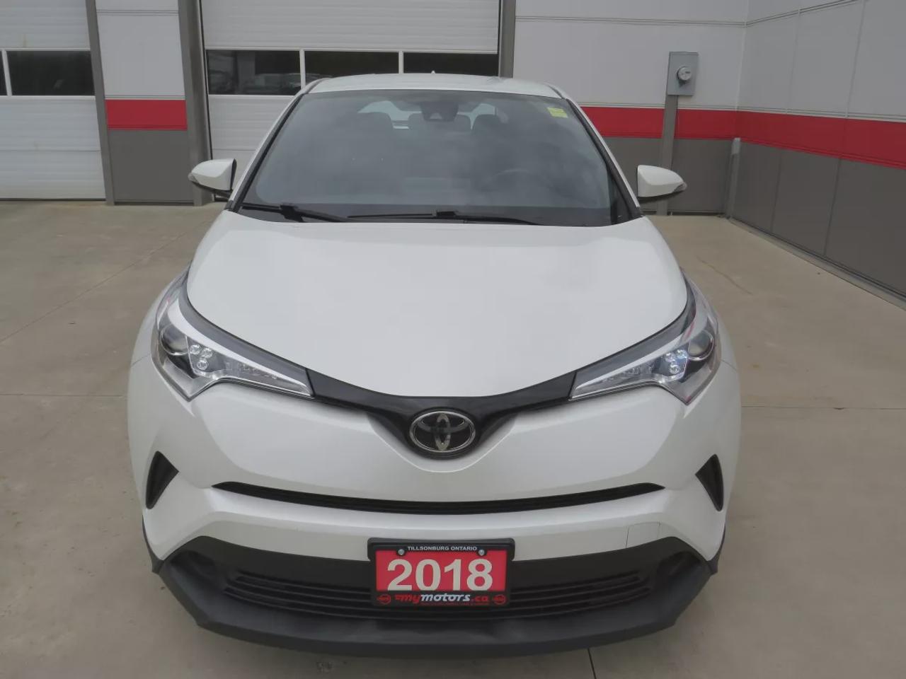 2018 Toyota C-HR XLE | Clean Title No Accidents | Alloy Rims | Heated Seats | Push Button Start | Digital Touchscreen | Dual Climate | Photo