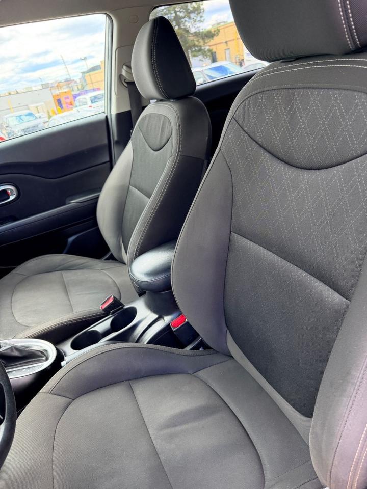 2016 Kia Soul 5dr Wagon  LX Photo