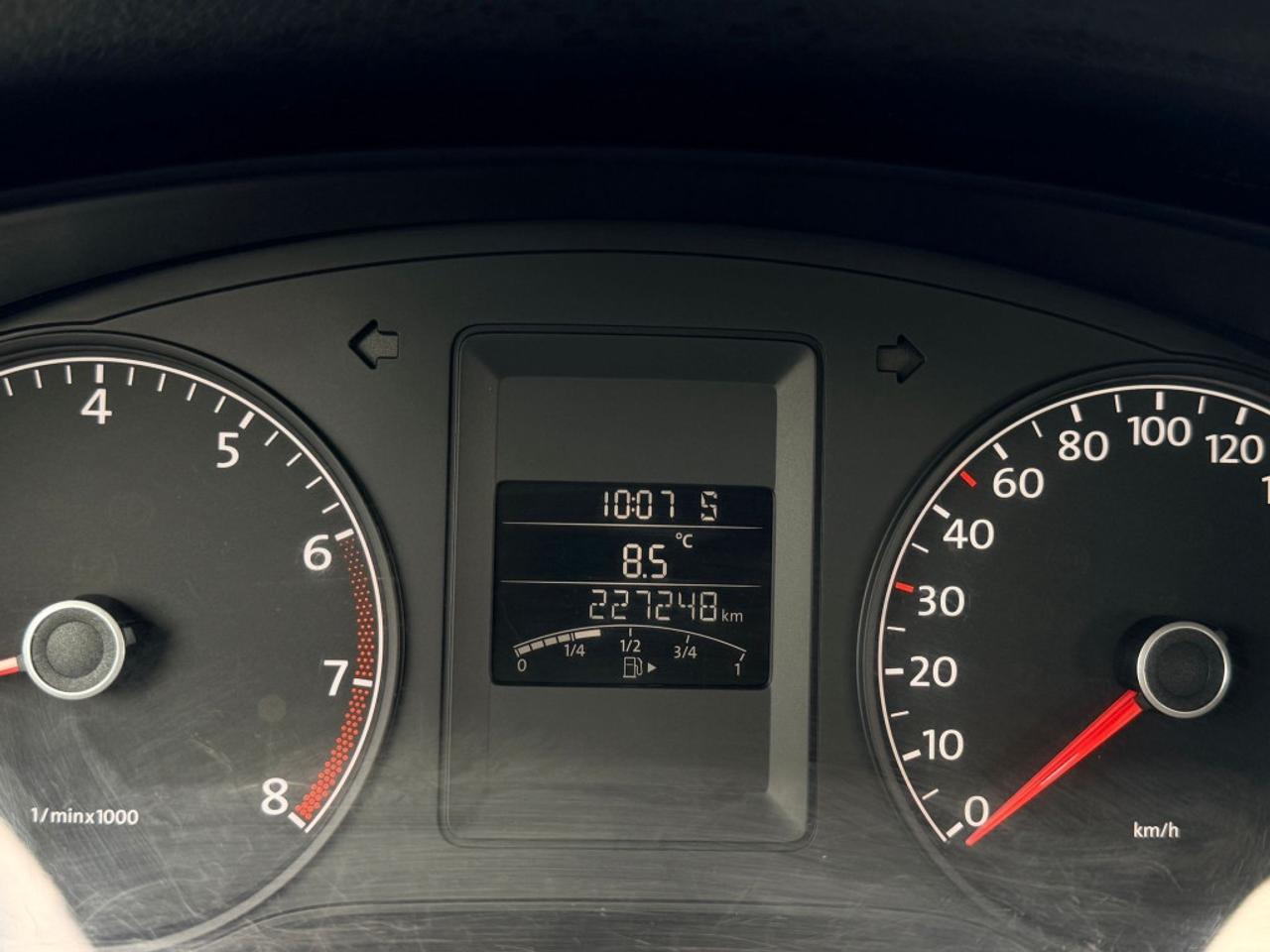 2013 Volkswagen Jetta Sedan 4dr 2.5L  Sportline Photo