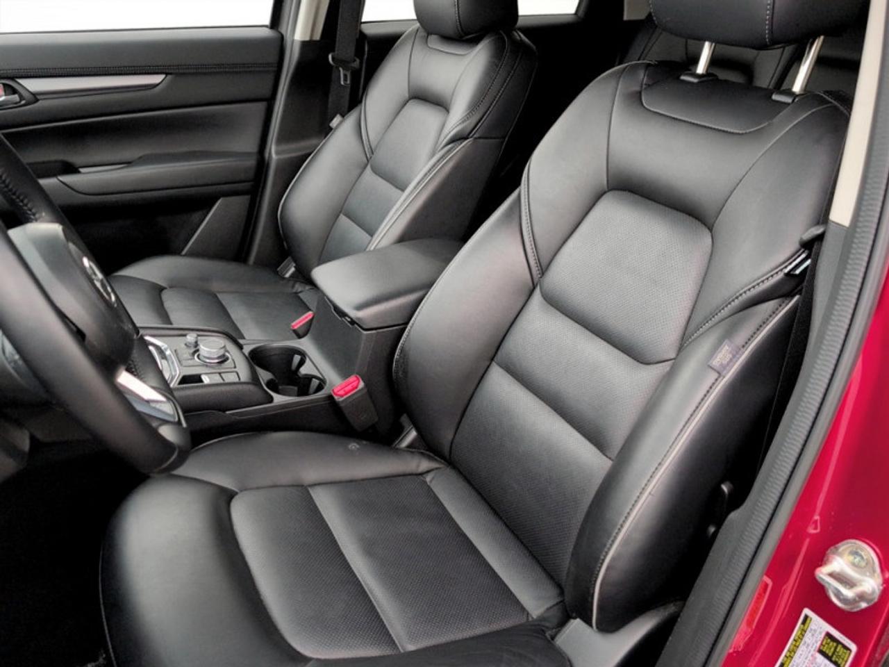 2025 Mazda CX-5 GS  **LEATHER - POWER GATE** Photo