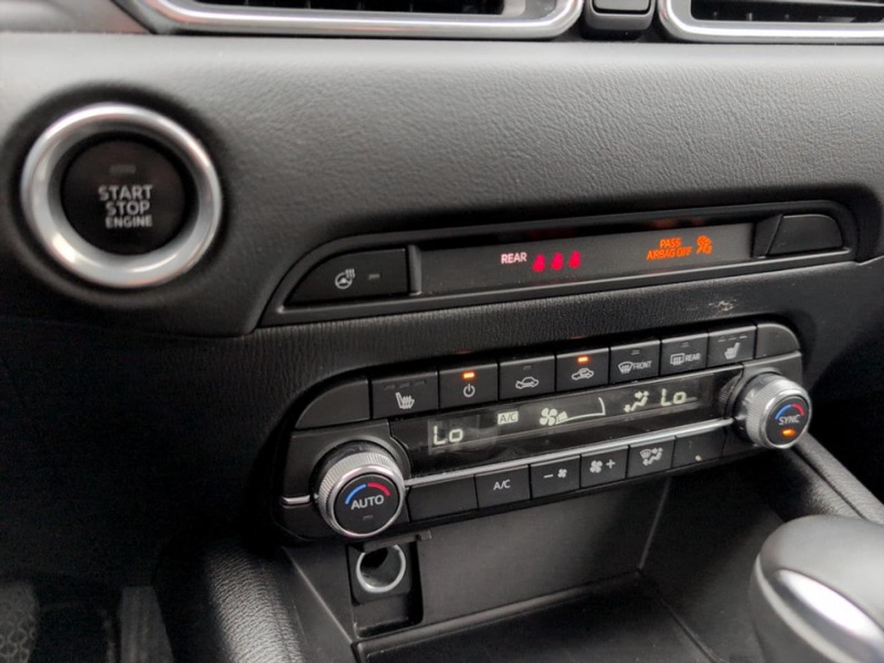 2025 Mazda CX-5 GS  **LEATHER - POWER GATE** Photo