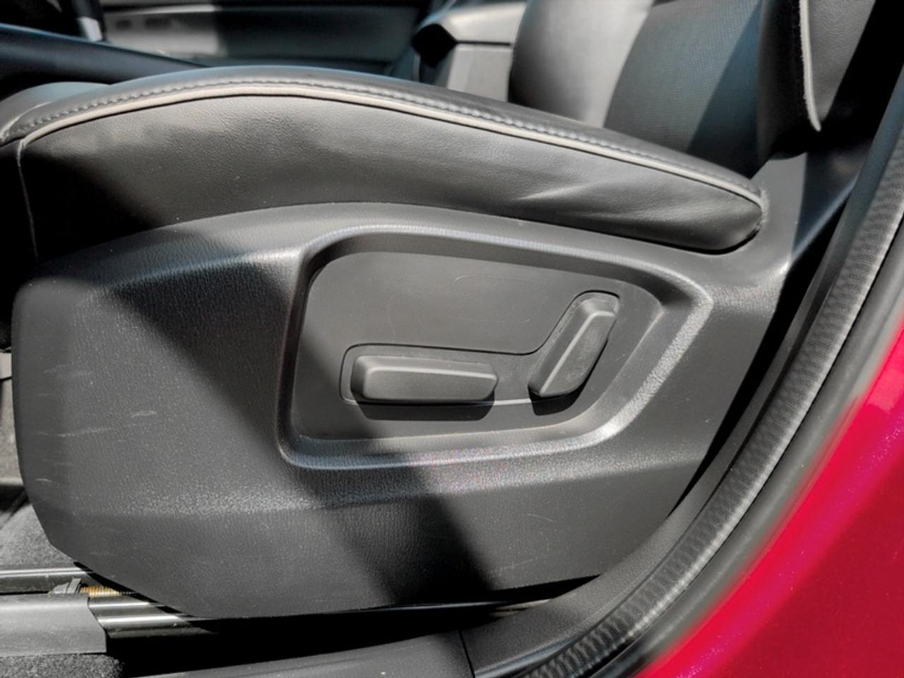 2025 Mazda CX-5 GS  **LEATHER - POWER GATE** Photo