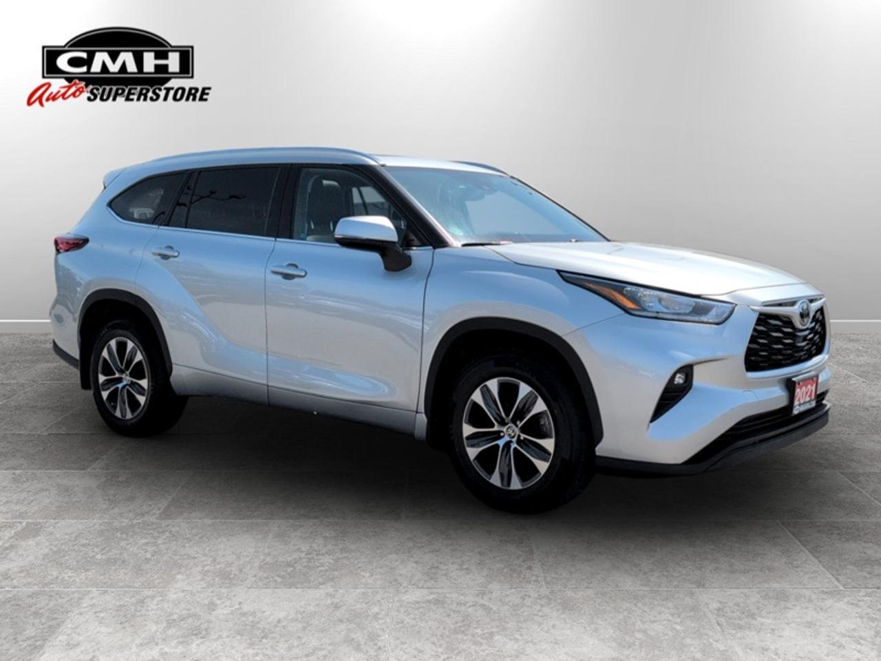 2021 Toyota Highlander XLE  **LOW KMS - CLEAN CARFAX** Photo