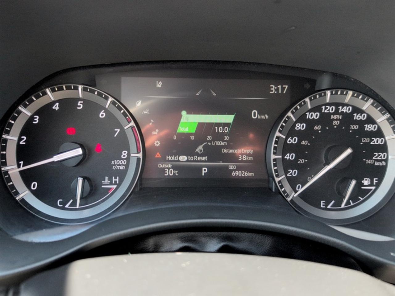 2021 Toyota Highlander XLE  **LOW KMS - CLEAN CARFAX** Photo