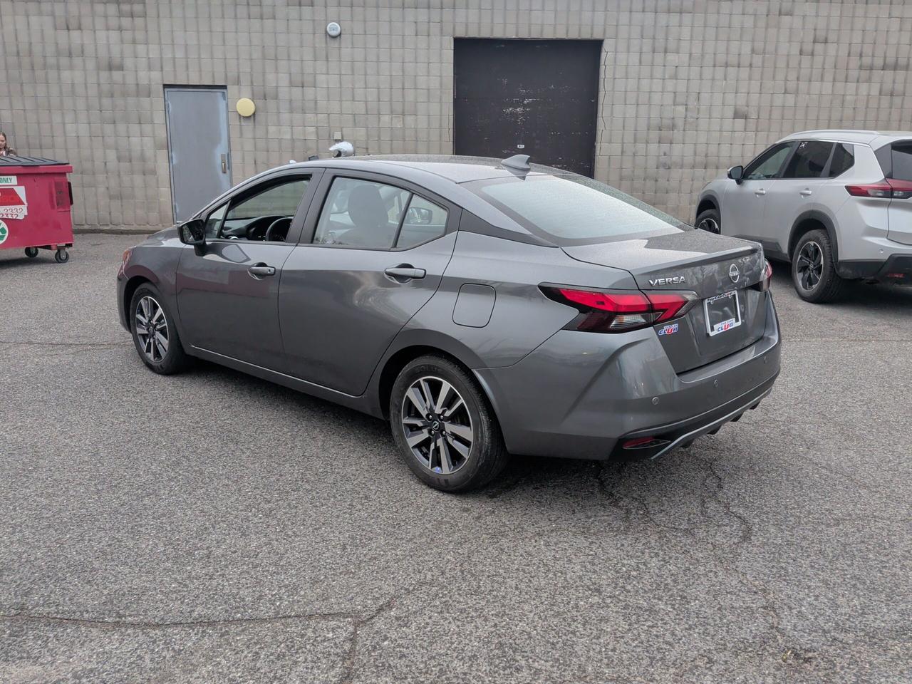 2025 Nissan Versa SV