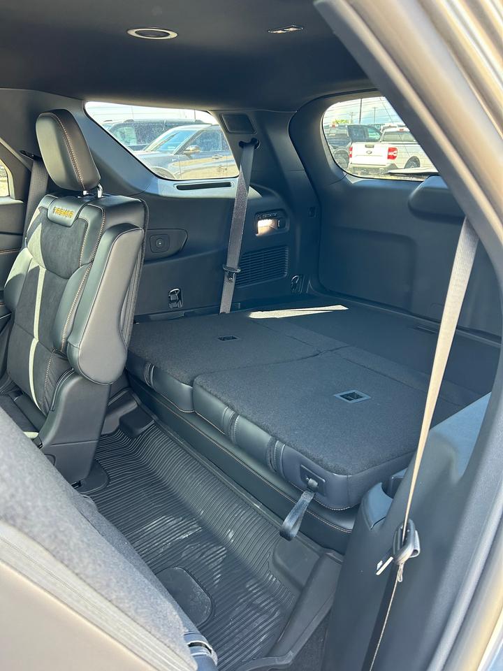 2026 Ford Explorer TREMOR 4WD 800A Photo5