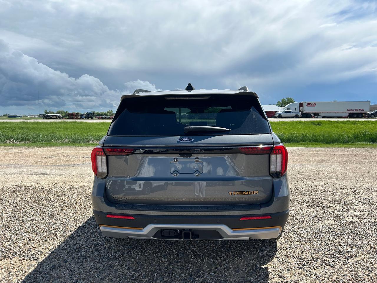 2026 Ford Explorer TREMOR 4WD 800A Photo5