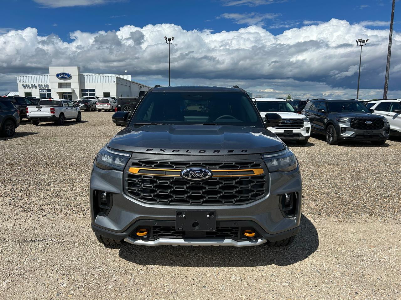 2026 Ford Explorer TREMOR 4WD 800A Photo1
