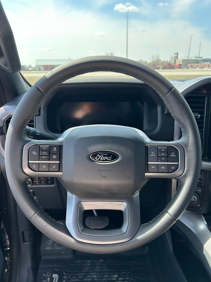 2026 Ford F-150 XLT 4WD SuperCrew 5.5' Box Photo4