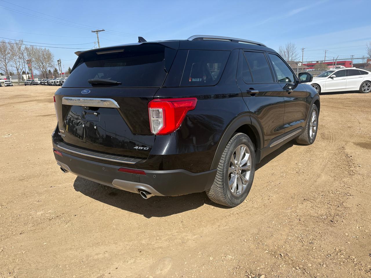 2022 Ford Explorer LIMITED Photo4