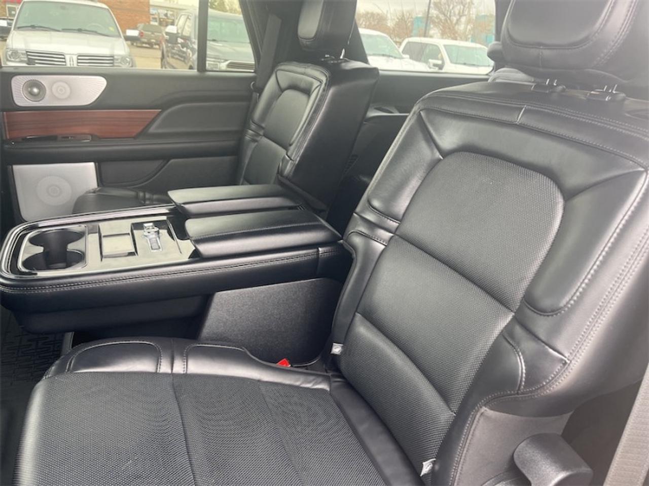 2021 Lincoln Navigator Reserve  - Navigation -  Sunroof Photo5