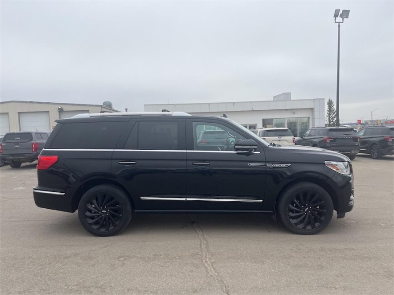 2021 Lincoln Navigator NAVIGATOR   - Navigation Photo1